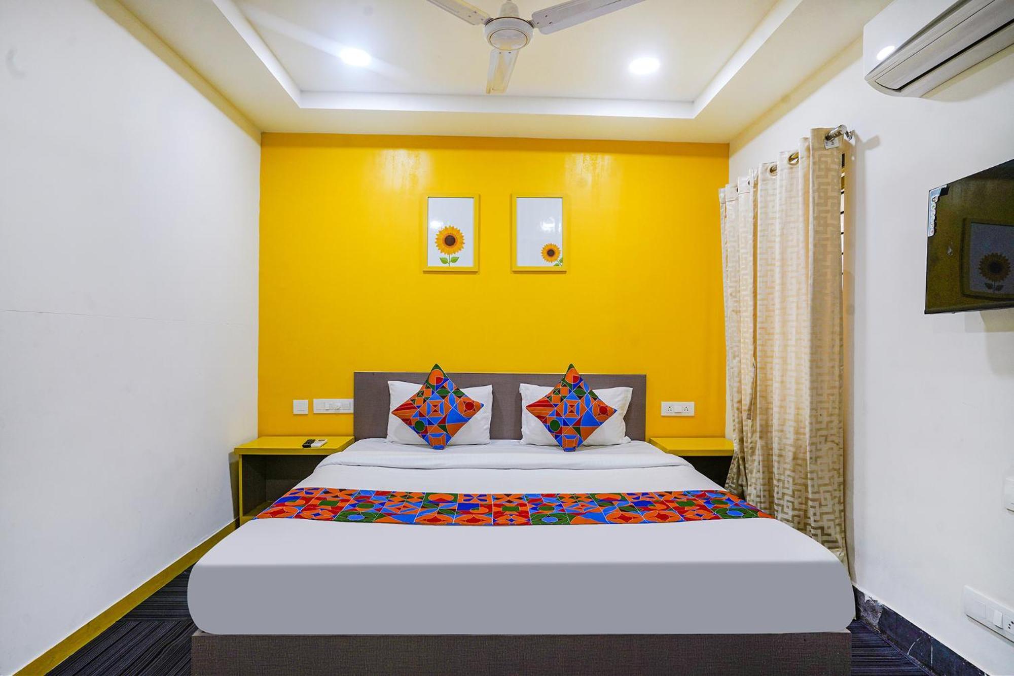 Hotel Fabhotel Luxury - Banjara Hills